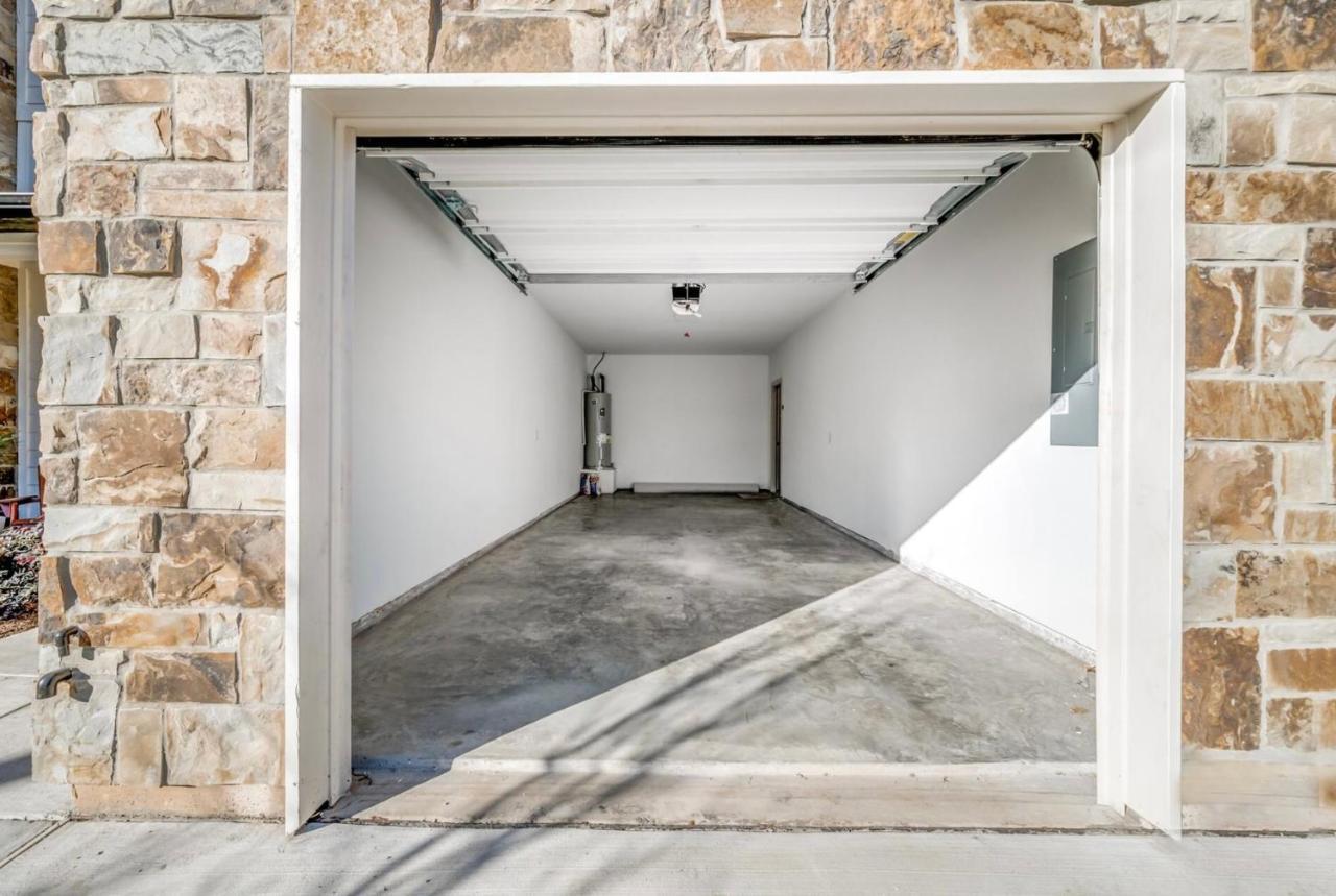 Stylish Townhome Near At&T Stadium, Globe Life, Six Flags & More Arlington Eksteriør billede